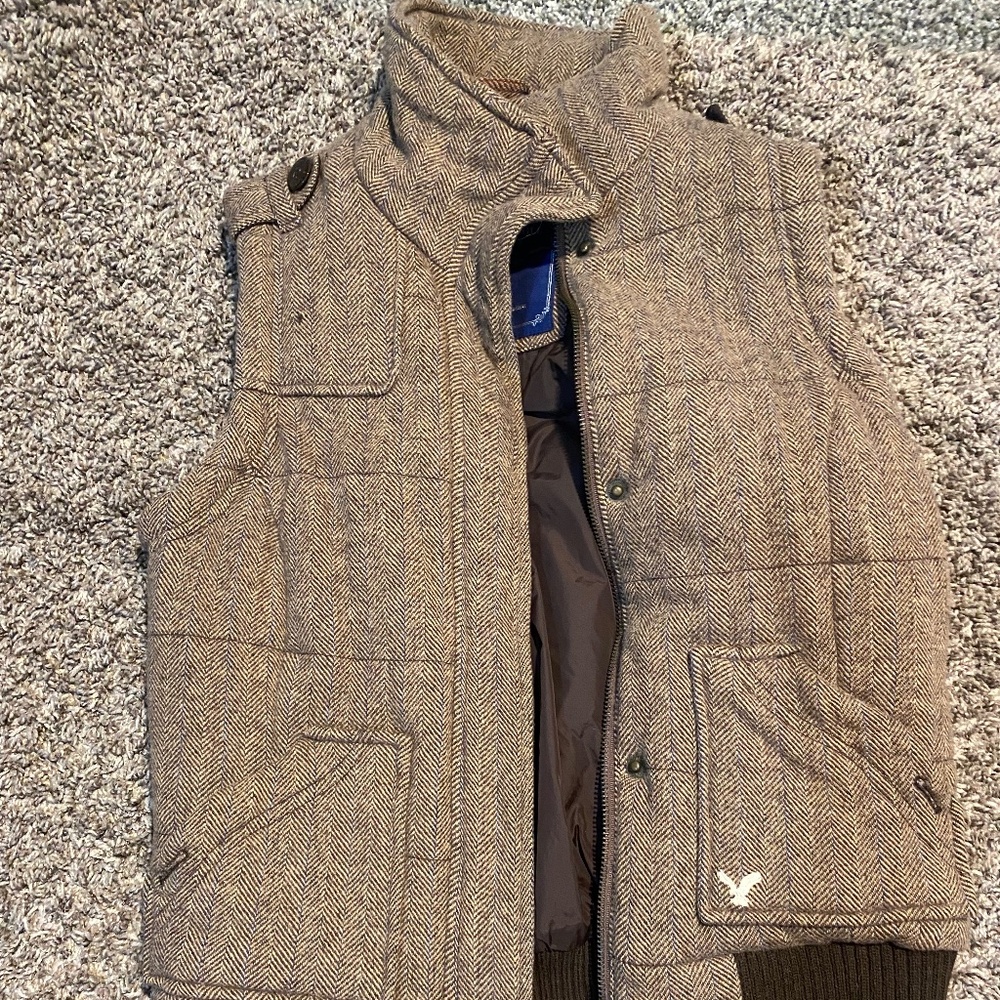 American Eagle fabric vest.